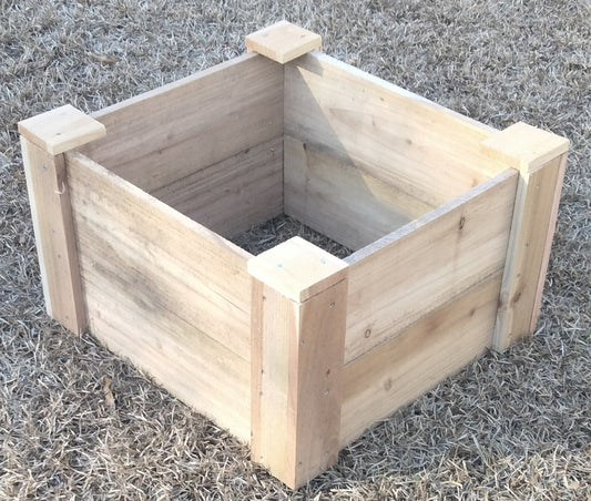 Mailbox  (18"L x 18"W x 11"D)